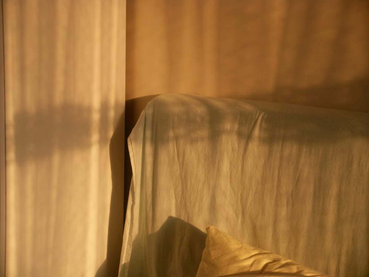 Best White Noise Machine UK: Block Out the Noise and Sleep